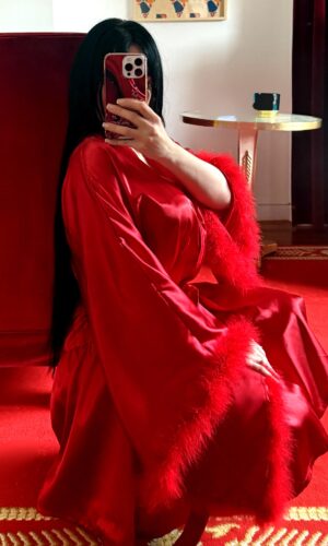 Bata luxury red